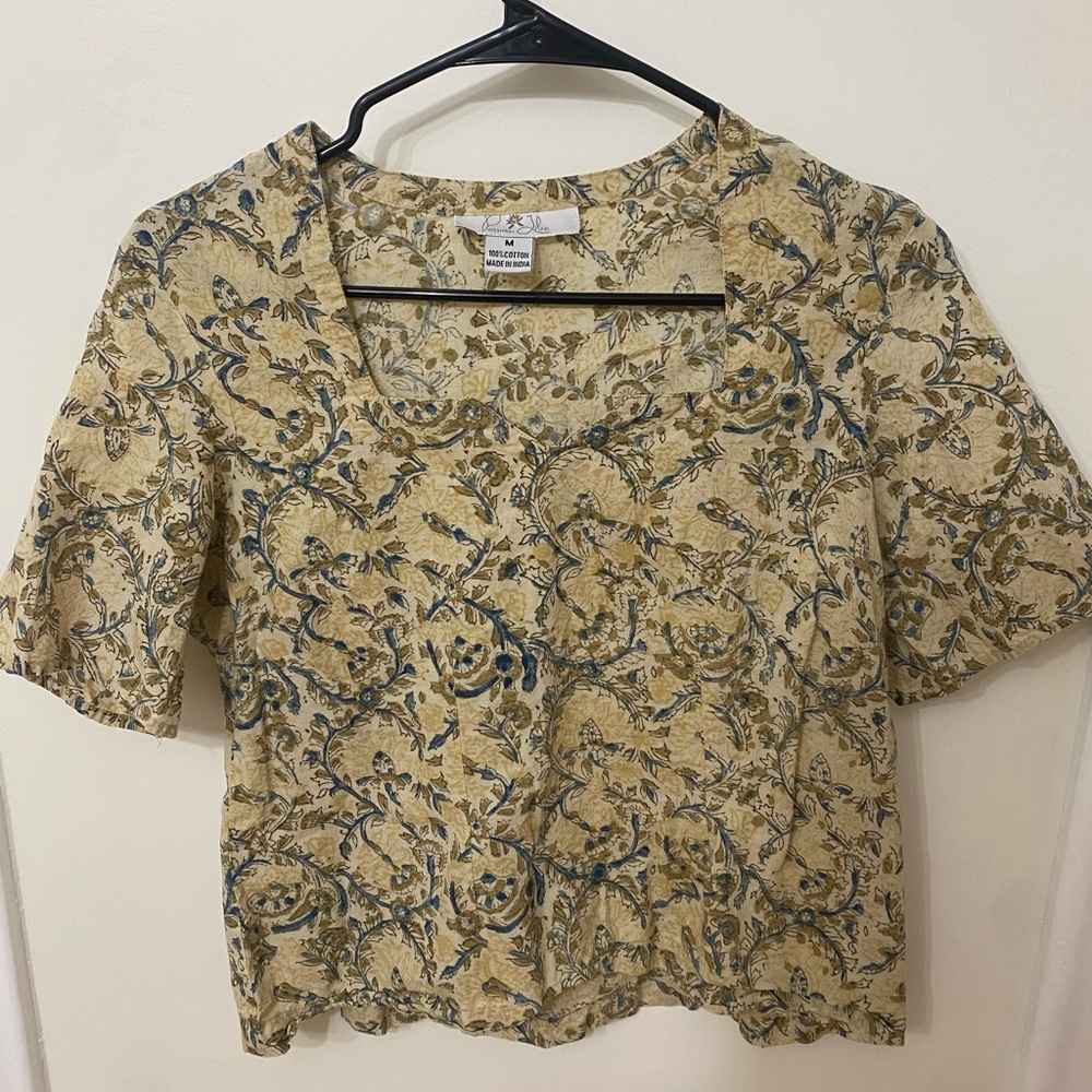 Passion Lilie Short Sleeve Blouse